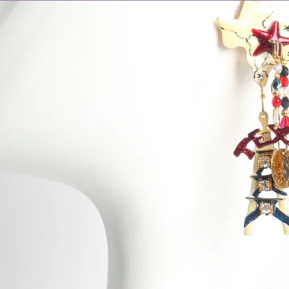 Lunch at the Ritz - Texas Tea Lonestar Earrings - Vintage - Picture 13 of 13